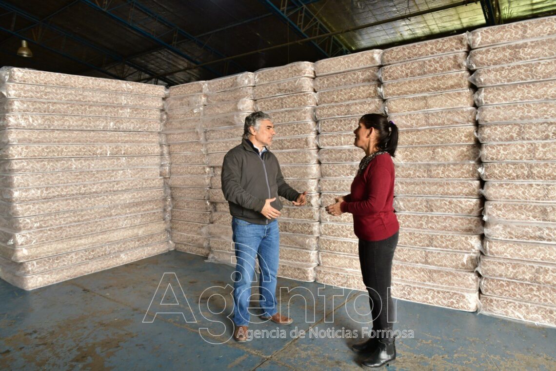 El Ministerio de la Comunidad recibió 200 colchones para residencias socioeducativas y de adultos mayores