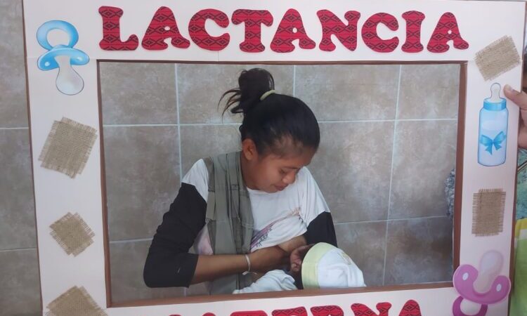 El centro de salud del barrio Obrero de Ingeniero Juárez promueve la lactancia materna con traducción al idioma wichí