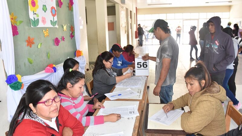 El Gobernador firmó el decreto de convocatoria a elecciones en el ICA para el 27 de octubre