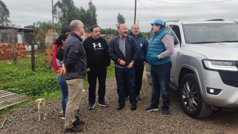 El gobernador Insfrán recorrió barrios de la ciudad de Clorinda