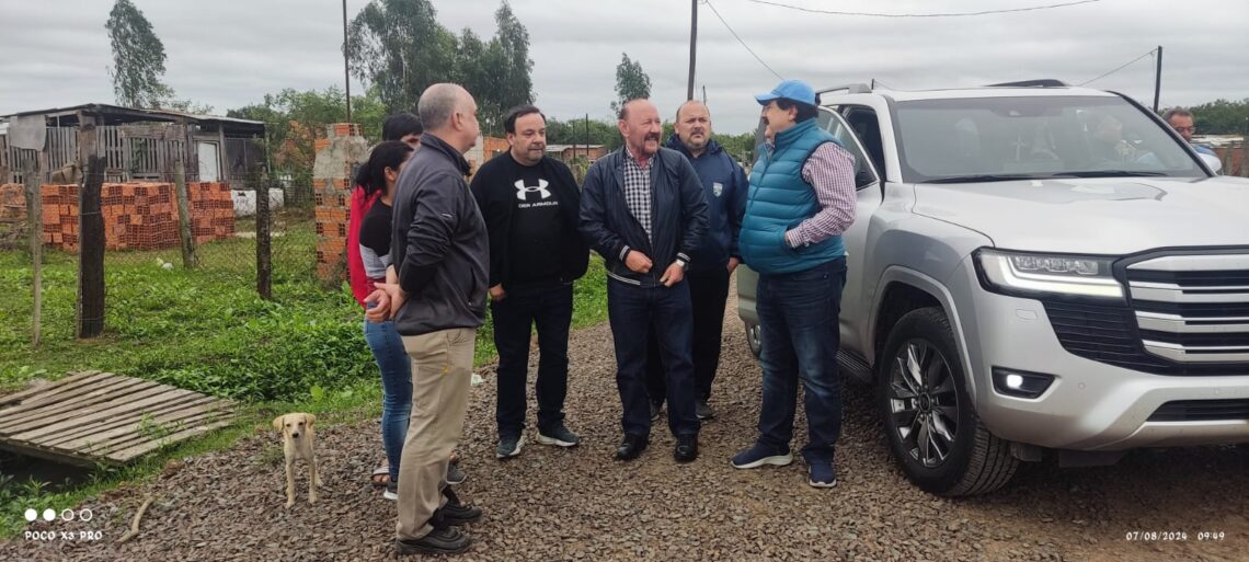 El gobernador Insfrán recorrió barrios de la ciudad de Clorinda