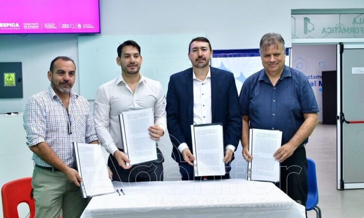 Organismos firmaron convenio para Club Digital de niños