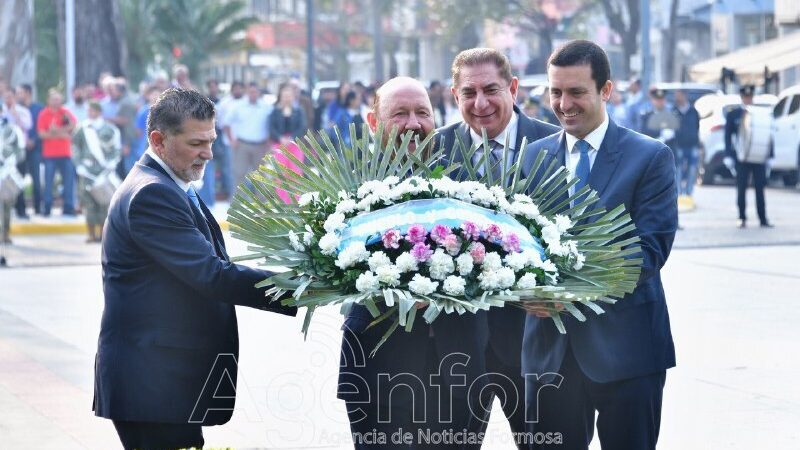 El Gobernador encabezó el acto homenaje a 174 años del fallecimiento del General San Martín