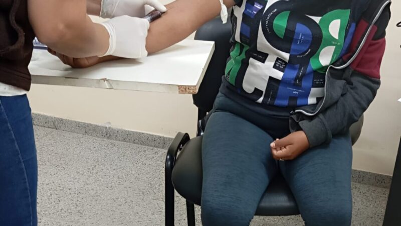 Vecinos originarios de la Colonia Ensanche Norte tienen disponible el servicio gratuito de laboratorio en el centro de salud