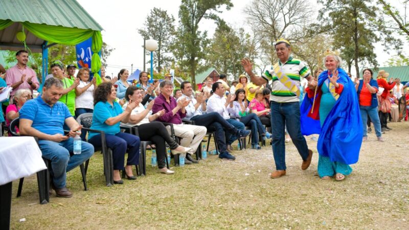 Solís: “Celebramos junto a los adultos mayores del IPS la llegada de la primavera”