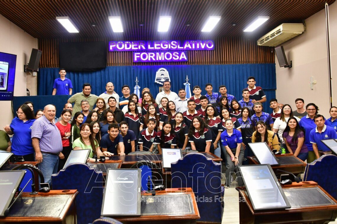 Estudiantes de Tatané y zonas aledañas visitaron la ciudad de Formosa