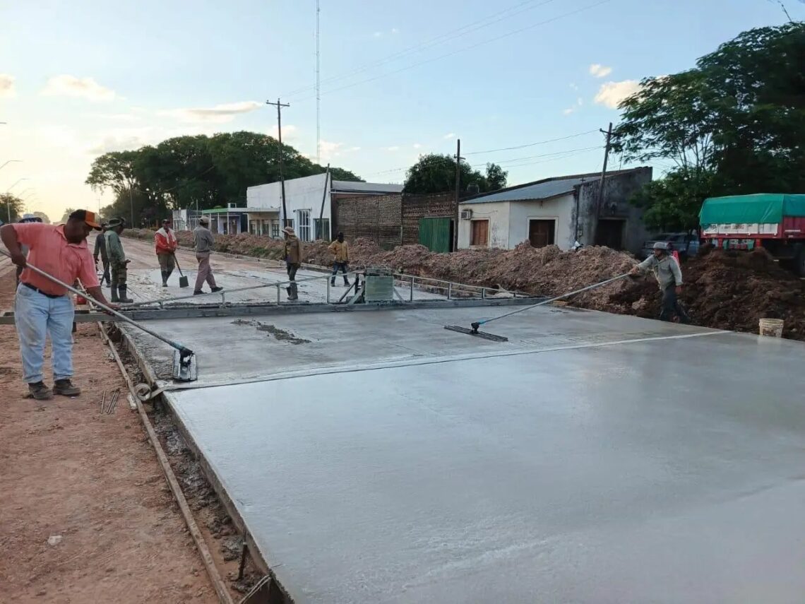 Vialidad Provincial continúa trabajando en la duplicación de calzada en Villafañe