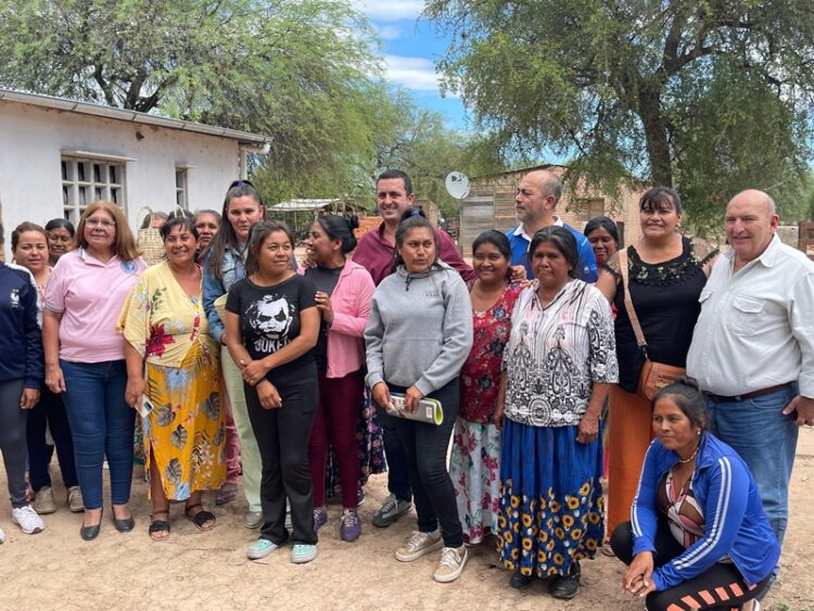 Visita del Vicegobernador a las comunidades originarias de Cacique Coquero y Campo del Cielo