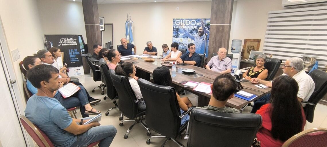 Canasta Escolar 2025: El Gobierno de Formosa junto a representantes del rubro trabajan en un nuevo acuerdo