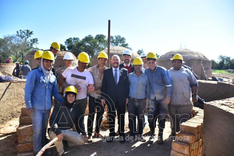El gobernador Insfrán recorrió el Parque Industrial Carbonífero en Los Matacos