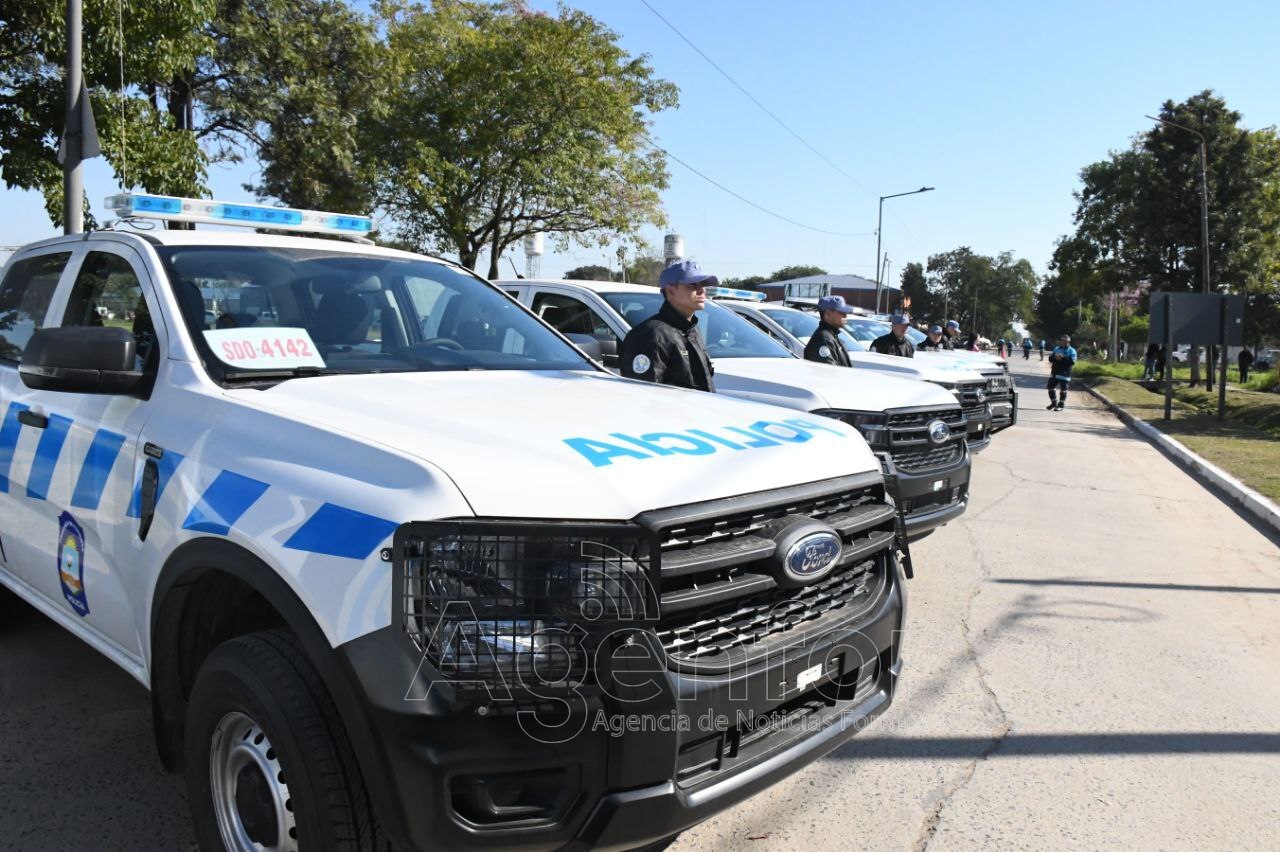 El Comando Superior continúa con la distribución de nuevos móviles policiales