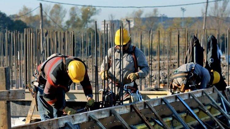 Construcción en Formosa: Empresas, salarios reales y empleos registrados