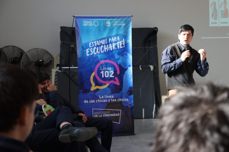 Línea 102 llevó adelante charla de concientización sobre riesgos en internet