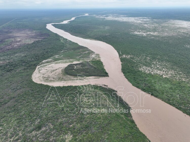 El Gobierno provincial sigue trabajando para proteger a las comunidades de los desbordes del río Pilcomayo