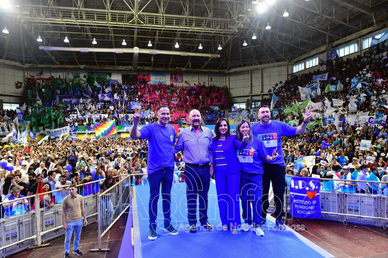 Insfrán: “El domingo defendamos la Patria”