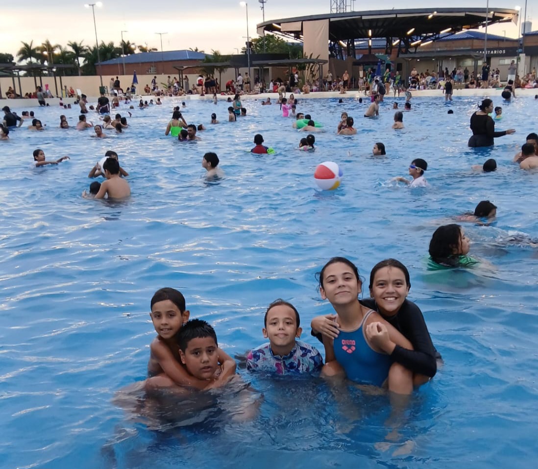 El Parque Acuático cerró otro fin de semana multitudinario