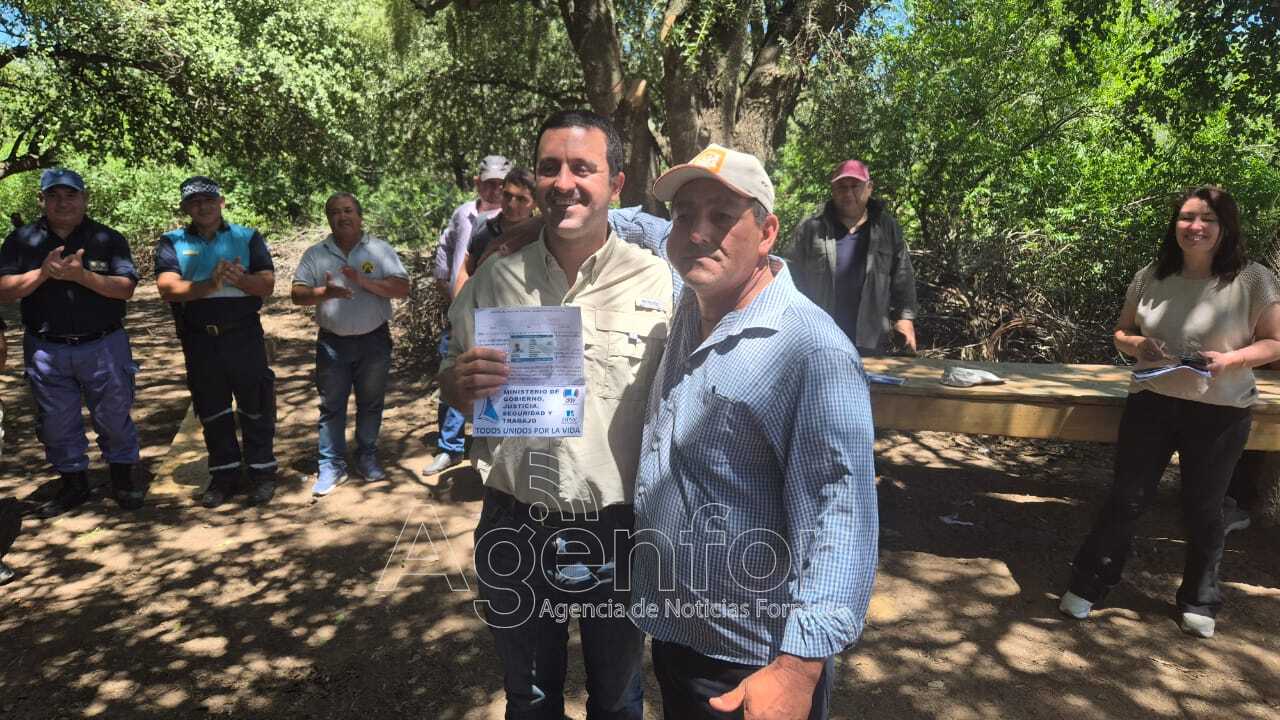 En el oeste, el Vicegobernador participó de la entrega de licencias de conducir