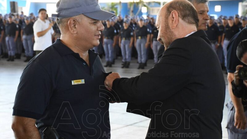Insfrán presidió el ascenso de más de 1700 integrantes de la Policía de Formosa