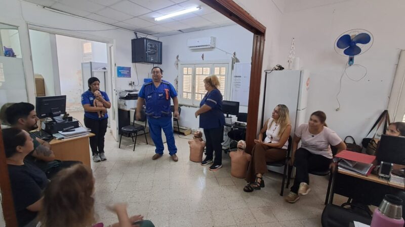 Capacitaron en RCP básica al personal de la Dirección de Maternidad e Infancia y Adolescencia