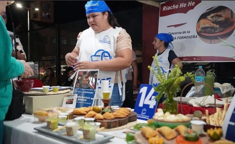El Mercado Comunitario de Emprendedores presenta su Especial Patrio con el Concurso de la Empanada