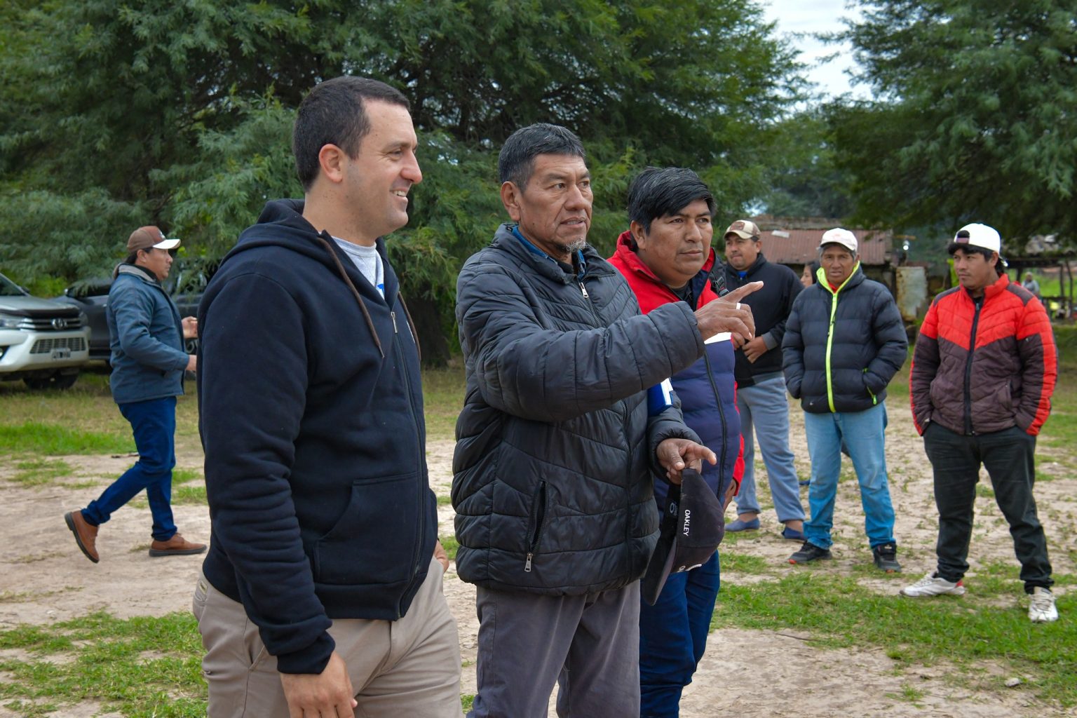 El Vicegobernador compartió encuentros con comunidades en El Colorado y acompañó los festejos en Villa Dos Trece