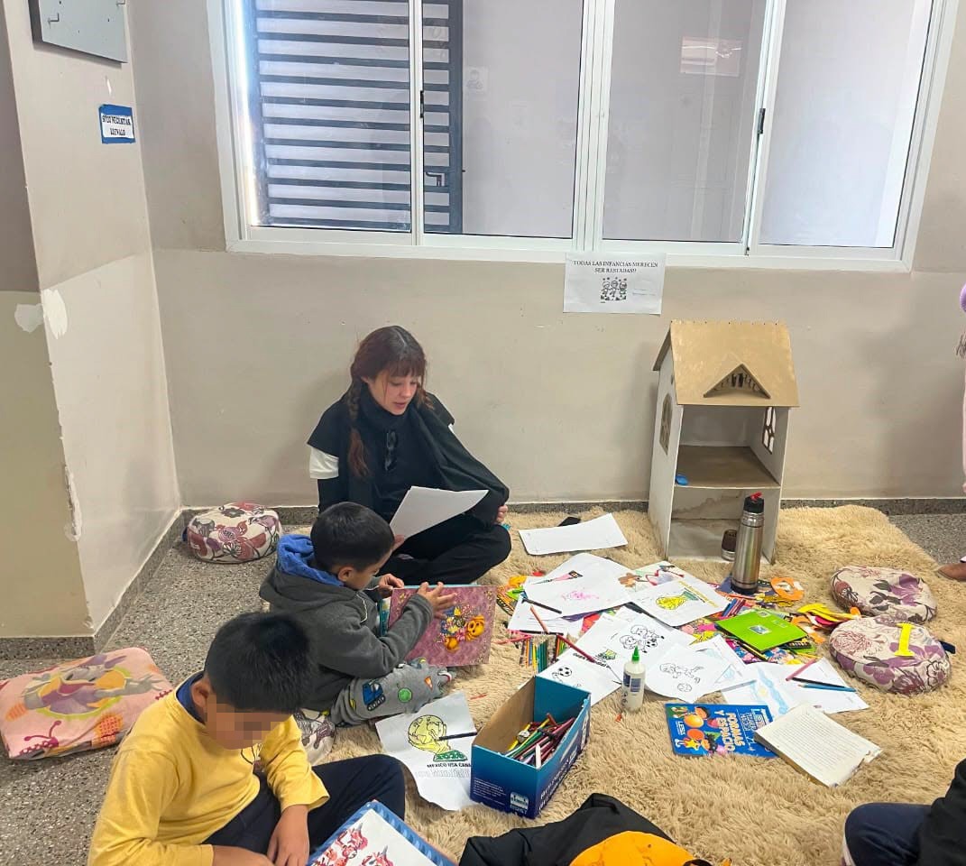 El centro de salud del barrio Fray Salvador Gurrieri afianza el espacio “Libroteca”