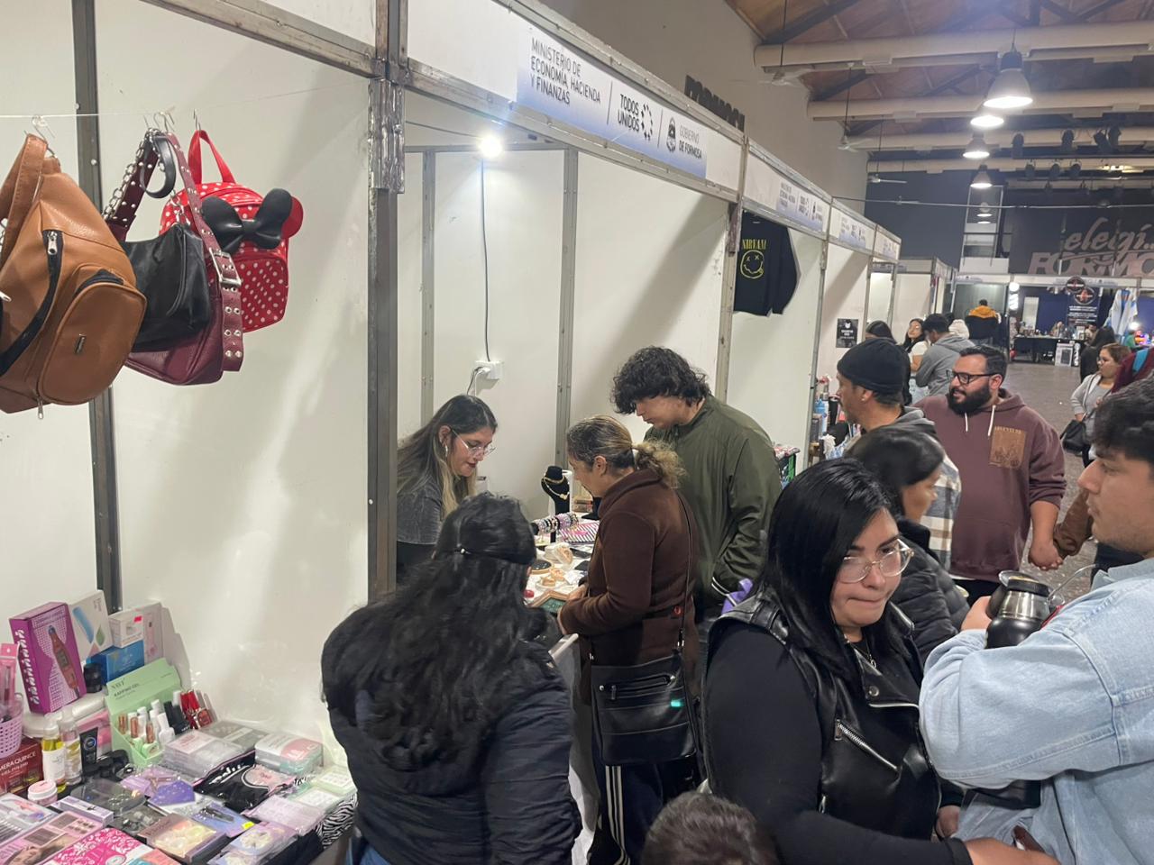 Se desarrolló la edición especial de “Estilo Urbano” del Mercado Comunitario de Emprendedores