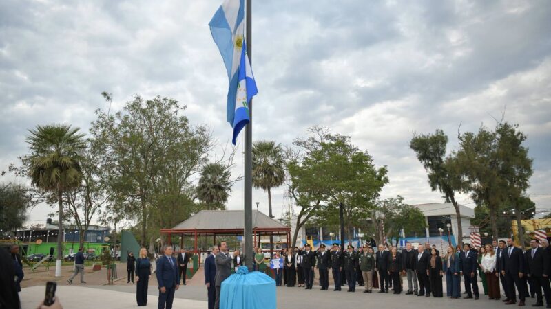 Ibarreta celebró su 105° aniversario con un acto y desfile del que participó el Vicegobernador