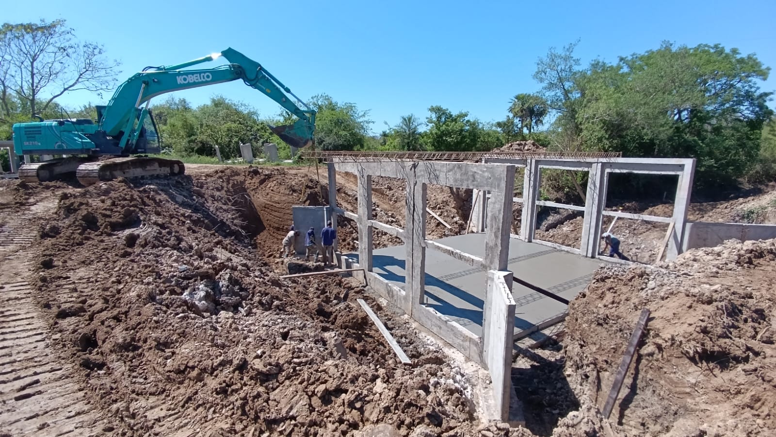 Con fondos provinciales, la DPV ejecuta una obra clave en la Colonia San Juan para mitigar los efectos de El Niño