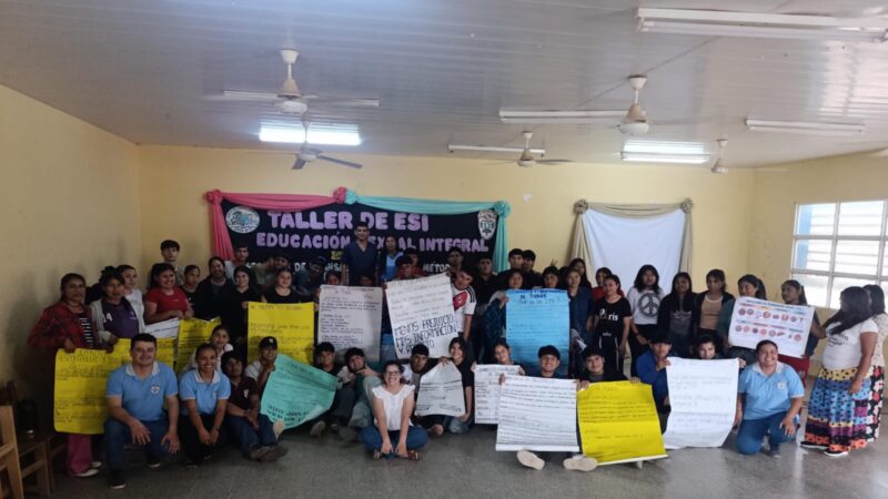 Lote 8: Estudiantes secundarios participaron de una charla sobre salud sexual y prevención